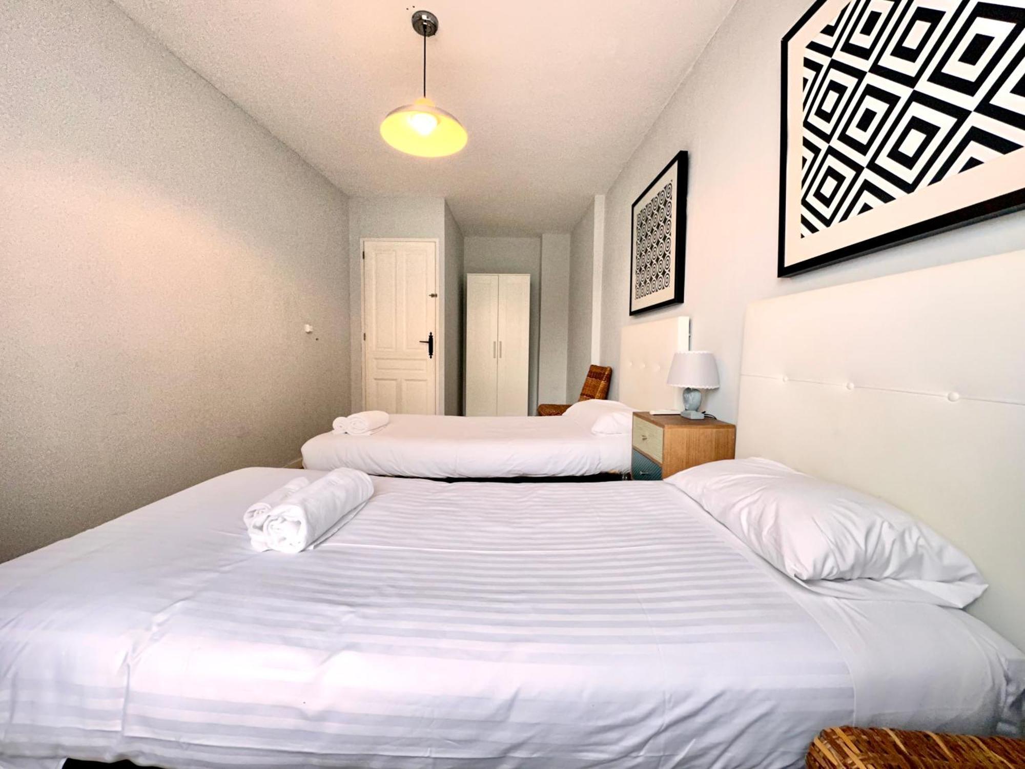 New Calabuig Apartaments Valencia Bagian luar foto